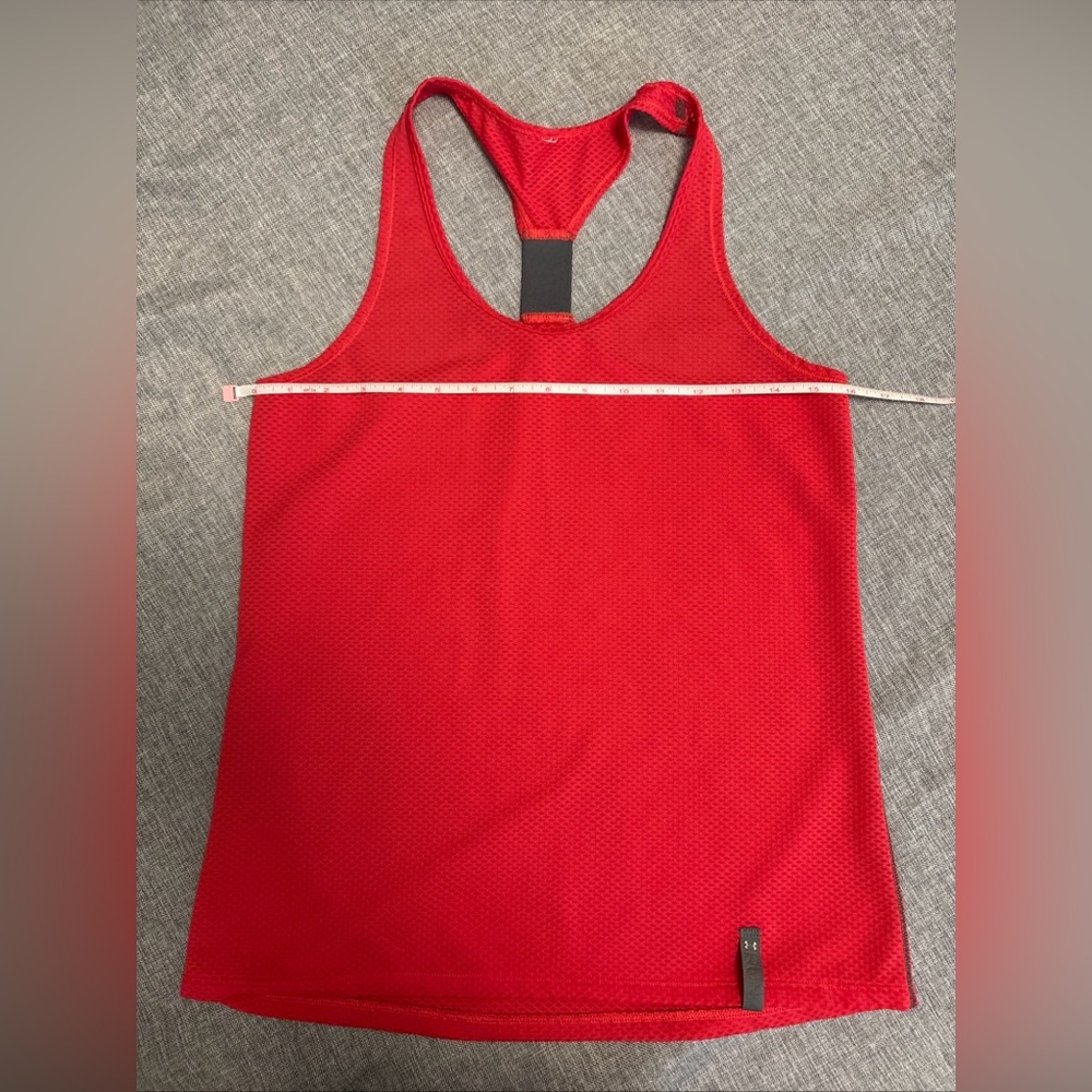 Women’s Under Armour Run Tank Top Size Small Pink Racerback￼